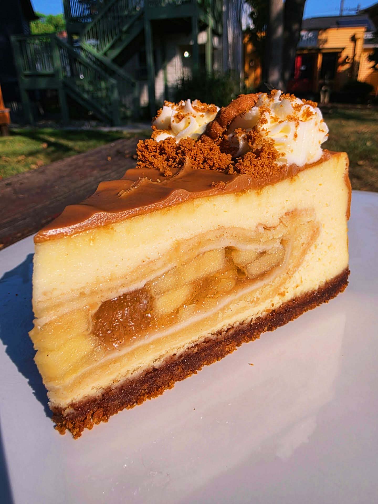 Cookie-Butter-Apple-Pie-Stuffed-Cheesecake